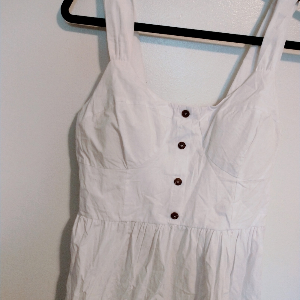 Bailey Blue white ruffle peasant dress with smocked back. Size large - Picture 3 of 5